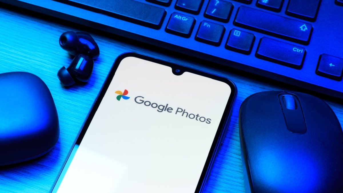 Lisser la peau, blanchir les dents... Google Photos enrichit son éditeur avec des retouches intelligentes