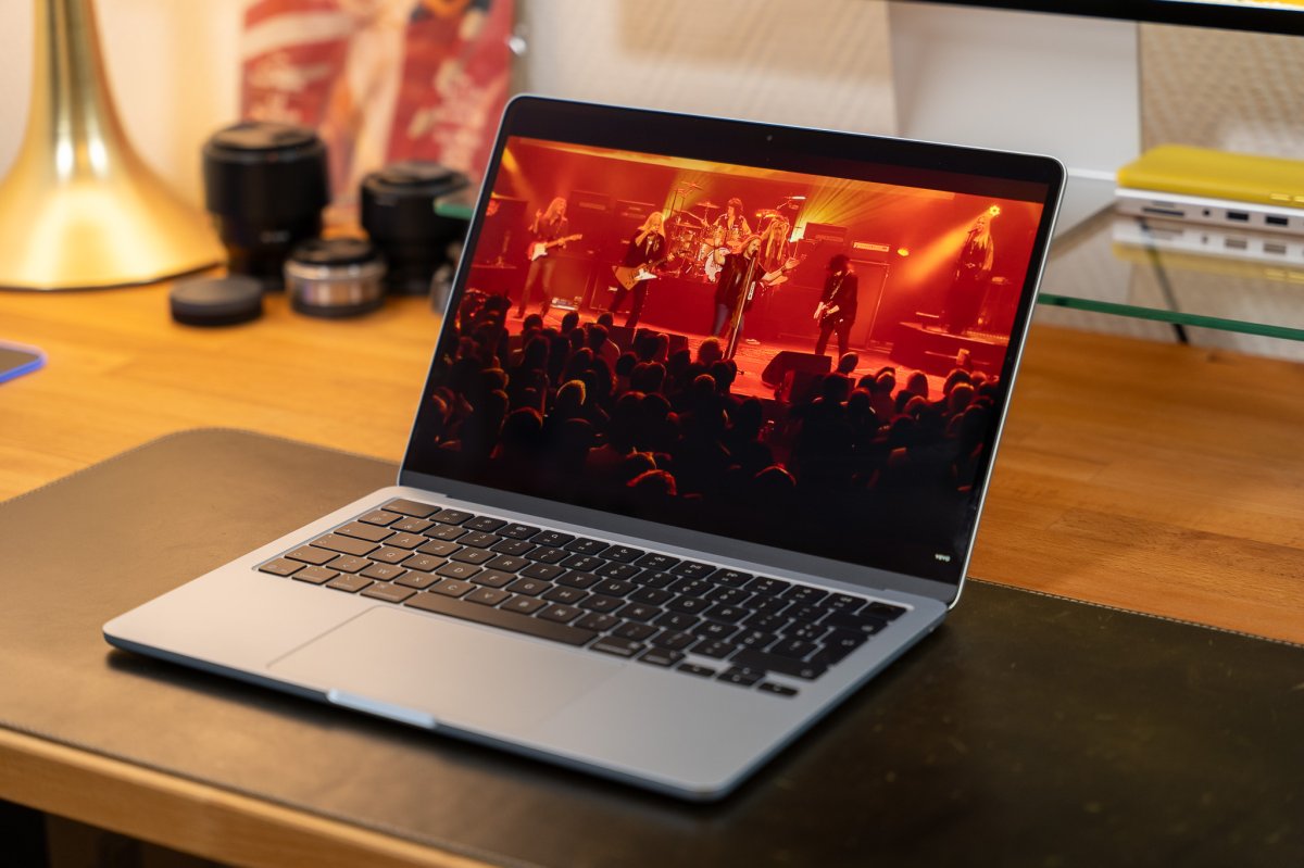 MacBook Neo vs Air : quel impact pour votre stratégie digitale ?