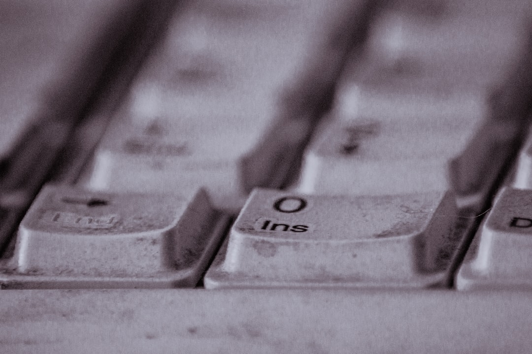 Messagerie électronique : le cas complexe des comptes non-nominatifs