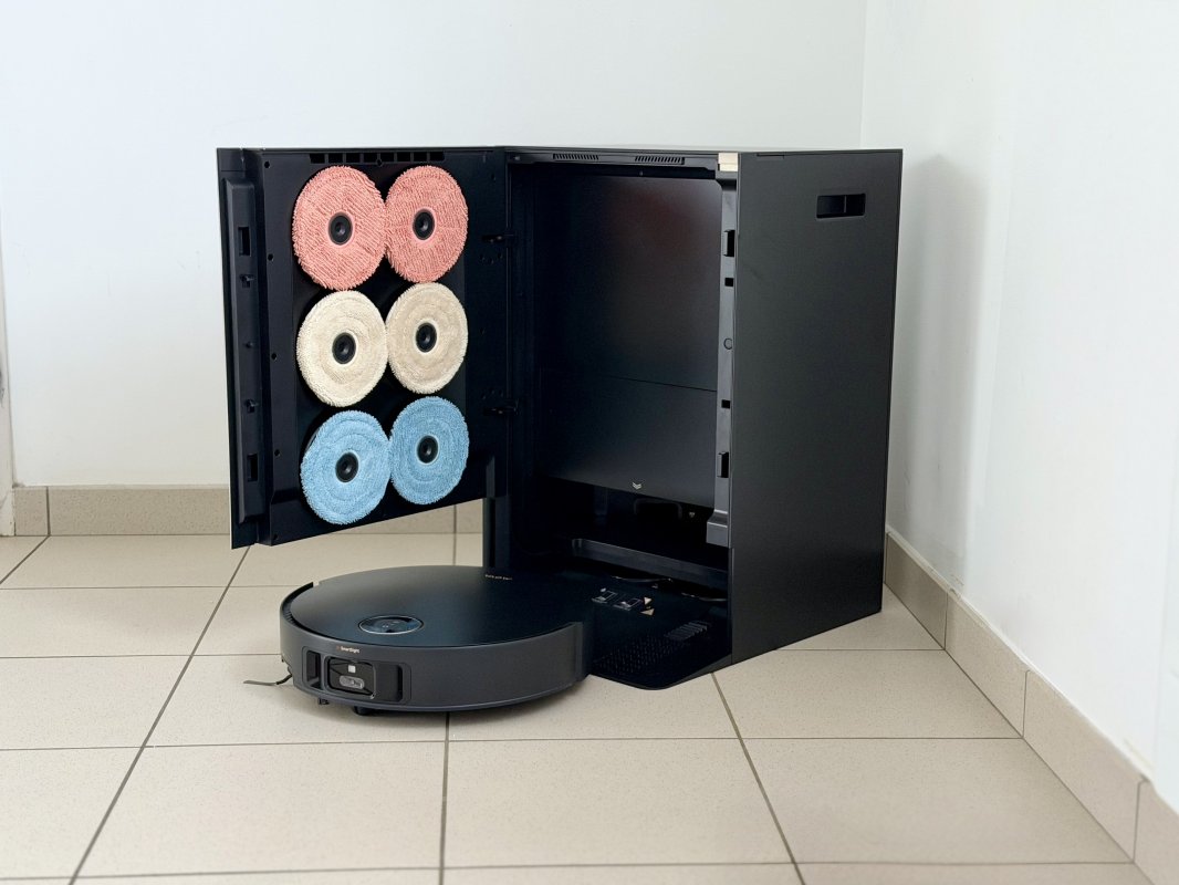 Mova Mobius 60 : le robot qui change de serpillère tout seul, mais pour quoi faire ?