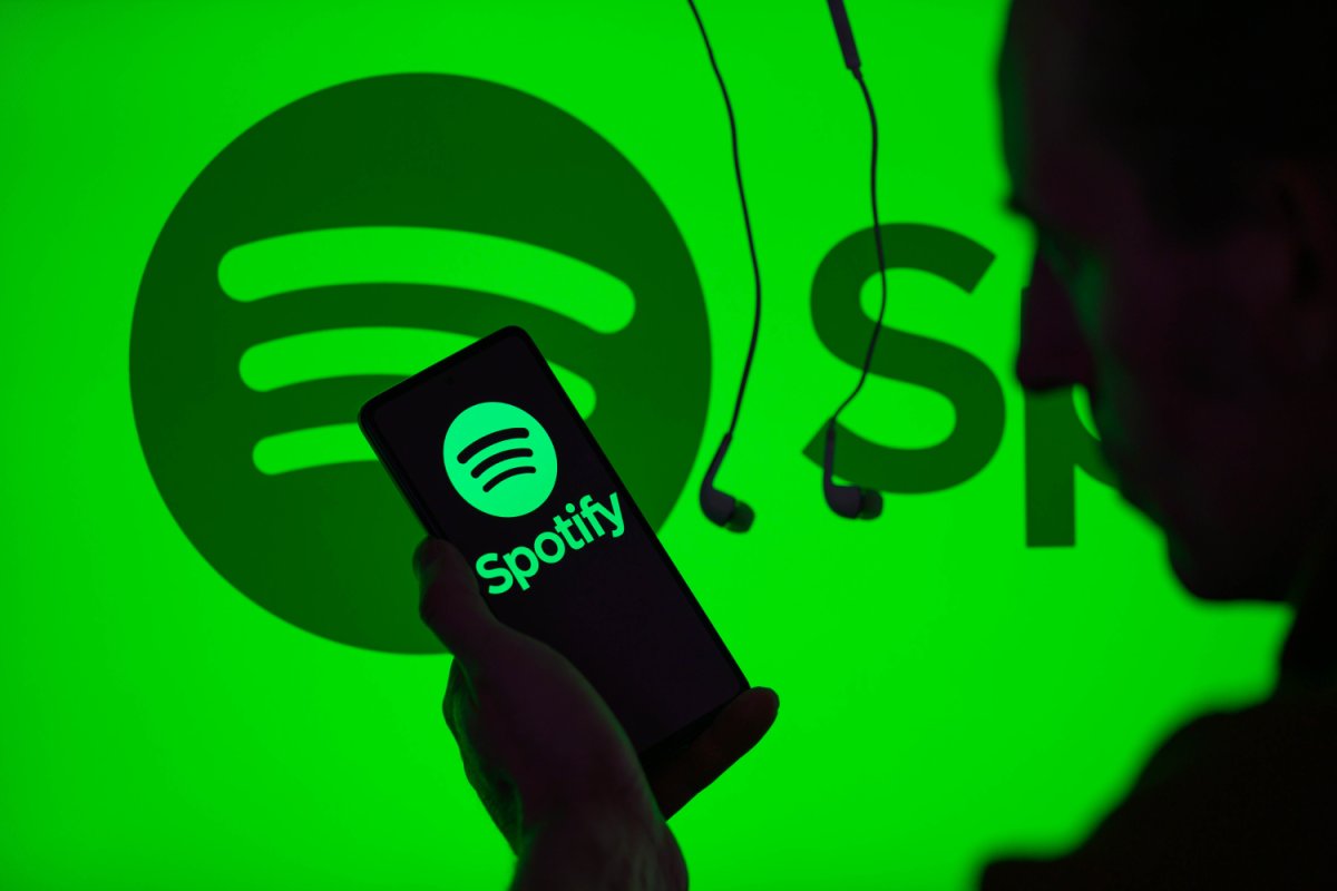 Badge vérifié Spotify : enjeux SEO et marketing digital
