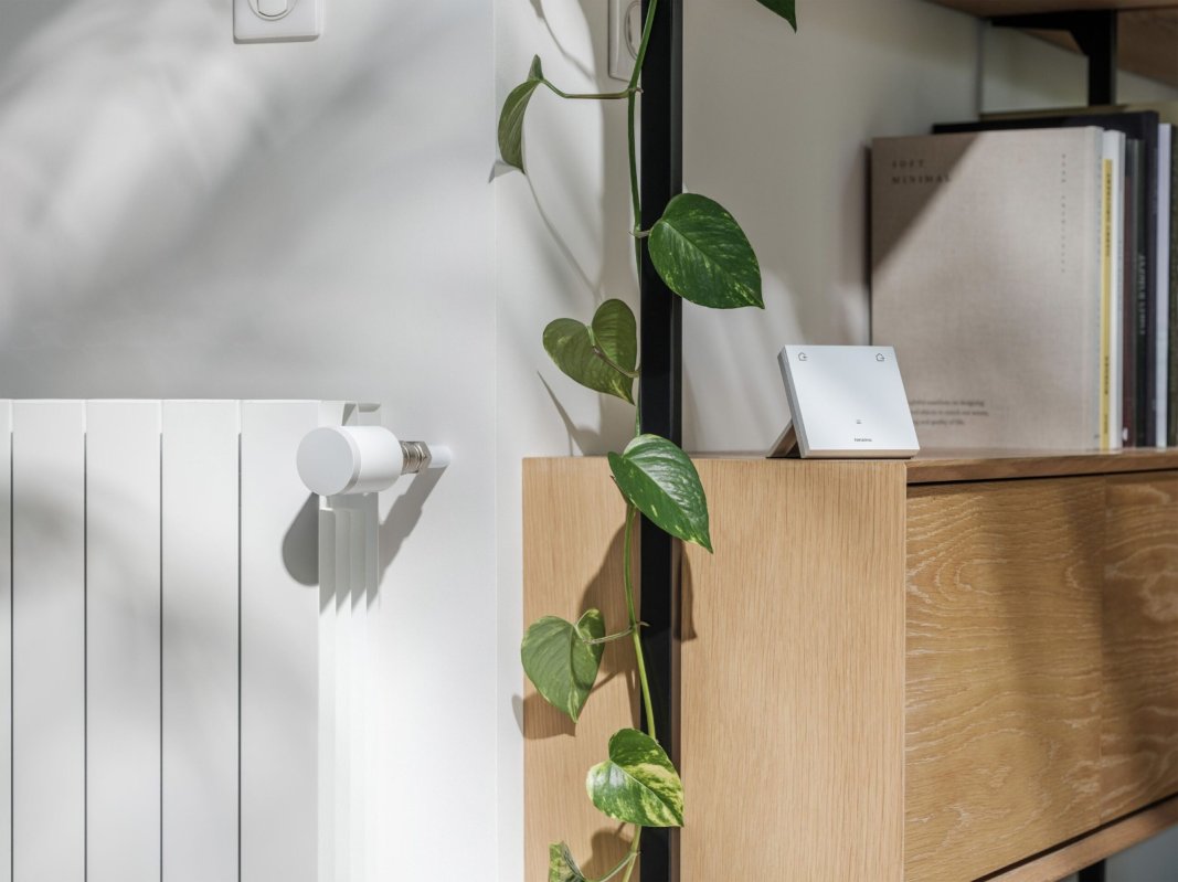 Netatmo renouvelle son thermostat iconique et renforce la sécurité extérieure de la maison