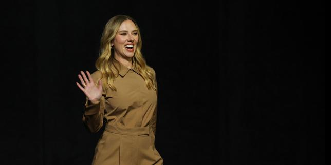 « Parasocial », l’illusion de proximité entre une star et un fan, élu « mot de l’année 2025 »