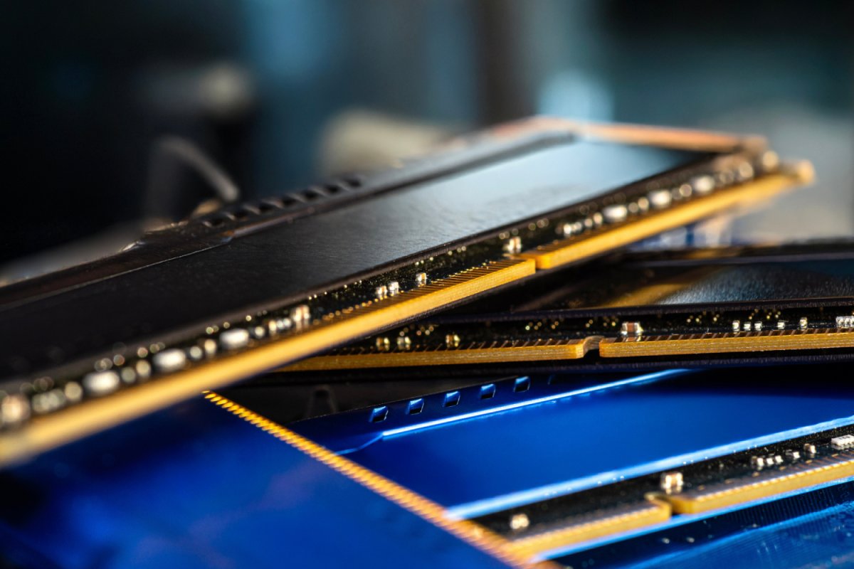 Crise Mémoire 2026 : Stratégies Digitales pour Entreprises Marocaines