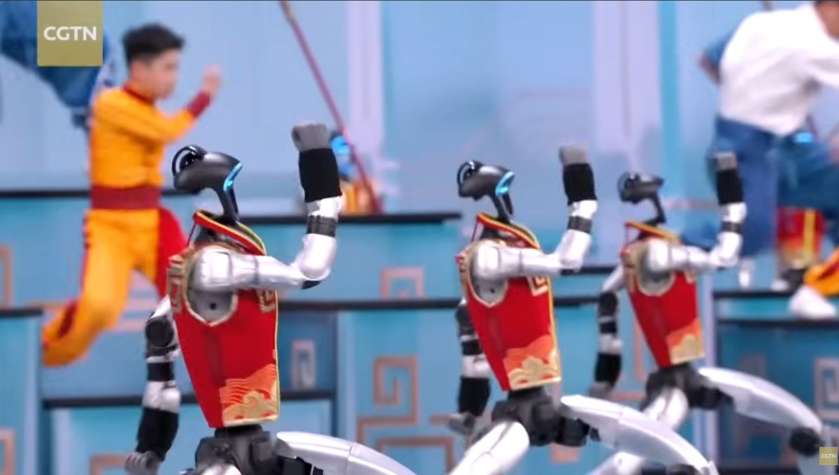 Plus agiles qu'Optimus ? L'incroyable show de kung-fu des robots chinois qui défie Elon Musk