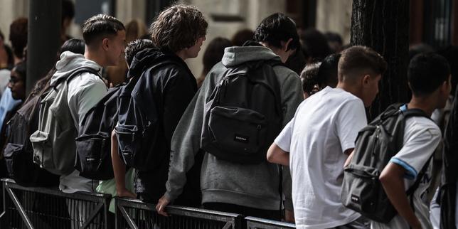 Posez vos questions sur l’interdiction des réseaux sociaux aux moins de 15 ans