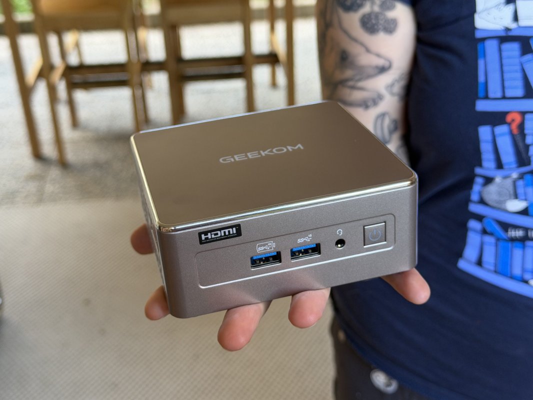 Pourquoi je n'ai pas racheté de Mac mini - le PC GEEKOM A5 à 500 euros