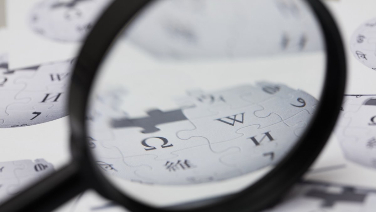 Pourquoi Wikipedia vient de tourner le dos à l’un de ses cofondateurs