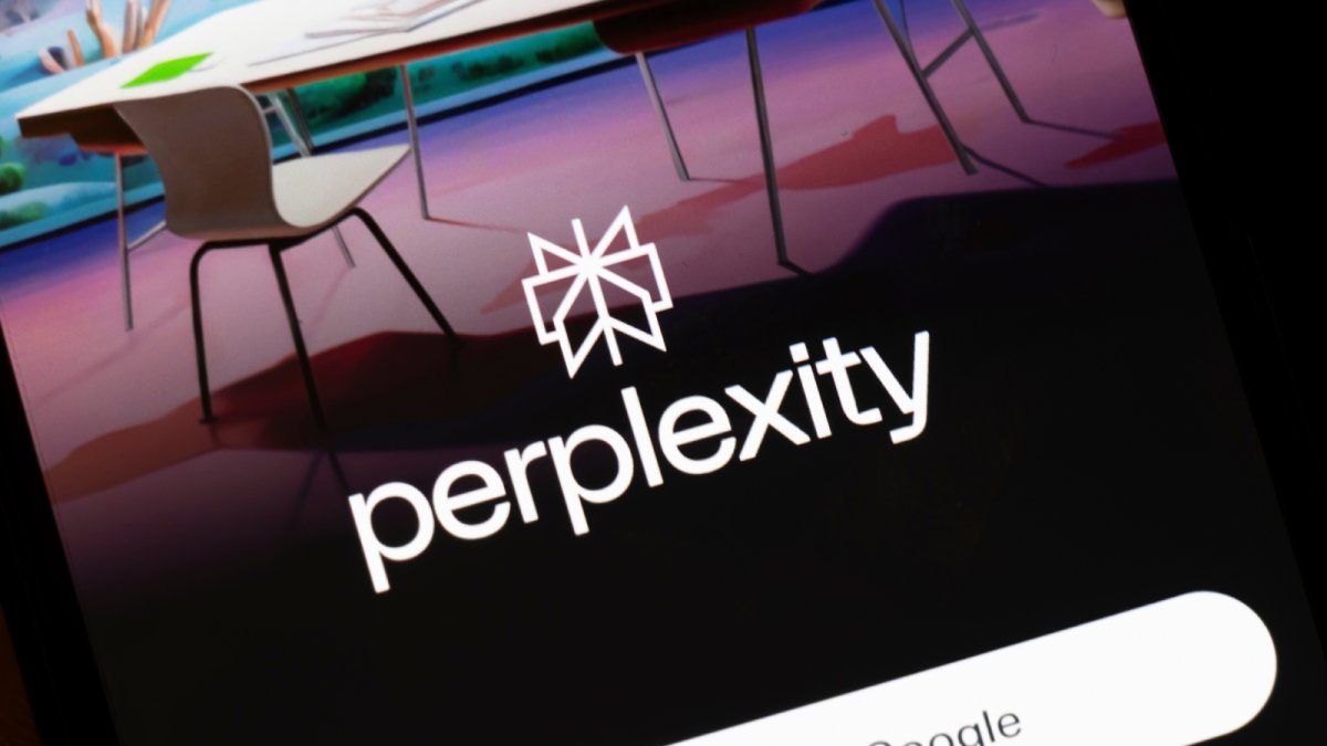 Perplexity : la prudence gagnante face à OpenAI ?