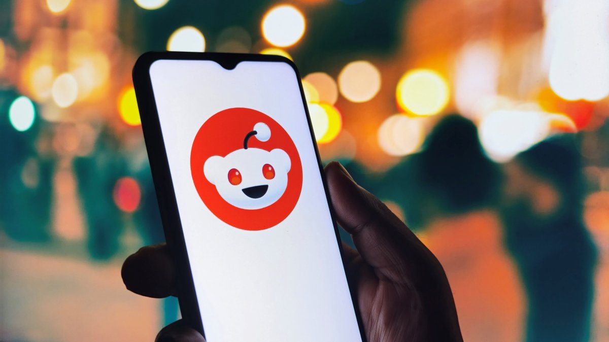 Reddit et l’IA : leçons pour votre stratégie digitale au Maroc