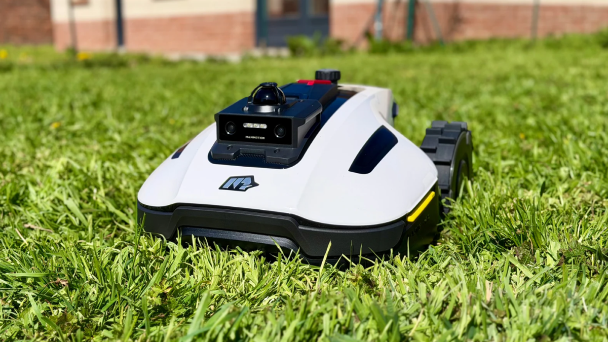 Robot tondeuse sans fil : boostez votre jardin digital