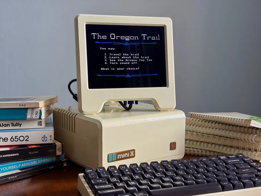 SB-mini-II - Il reconstruit un Apple II Plus de zéro