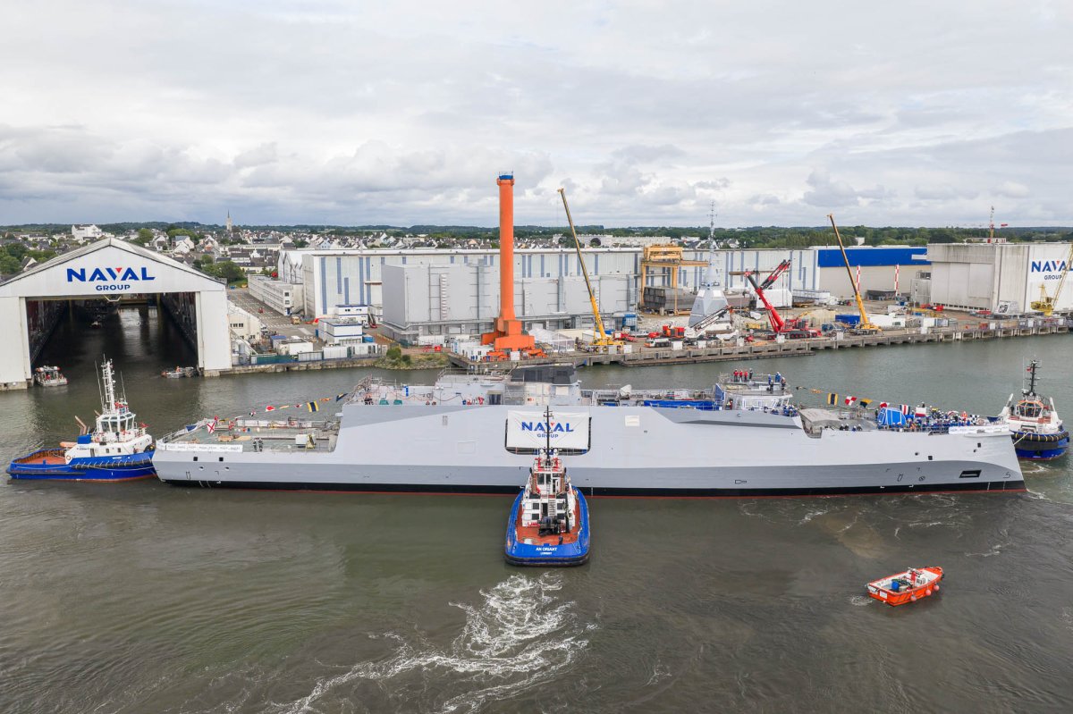 Sept mois après l'Amiral Ronarc'h, la France met à flot une nouvelle frégate de combat de nouvelle génération