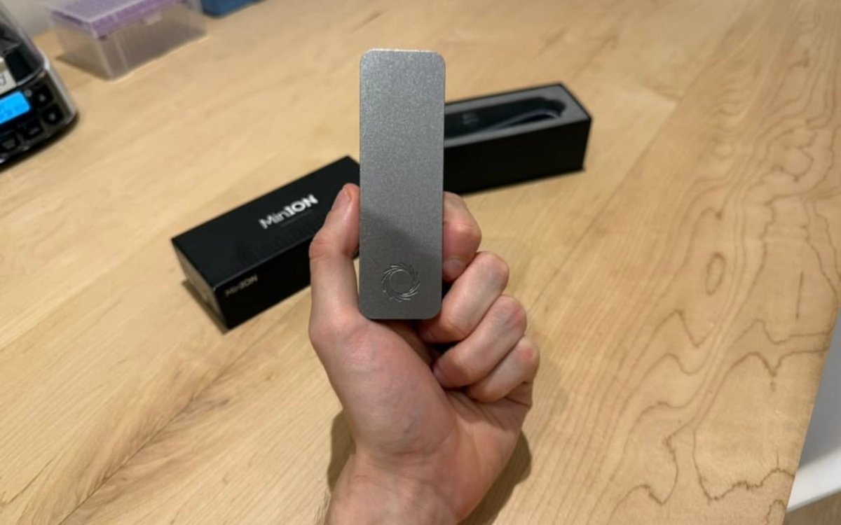 Séquencer son génome dans sa cuisine ? C'est possible avec 1000 € et une IA locale