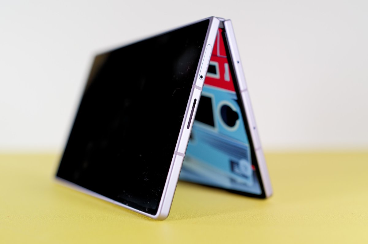 Smartphones pliables : opportunités digitales pour les marques