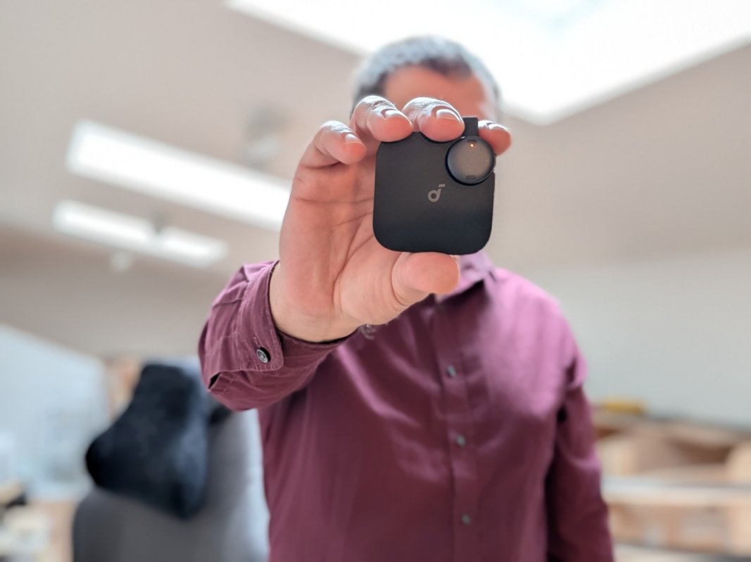 Soundcore Work vs Plaud NotePin : Lequel Choisir pour Booster Votre Productivité Digitale ?