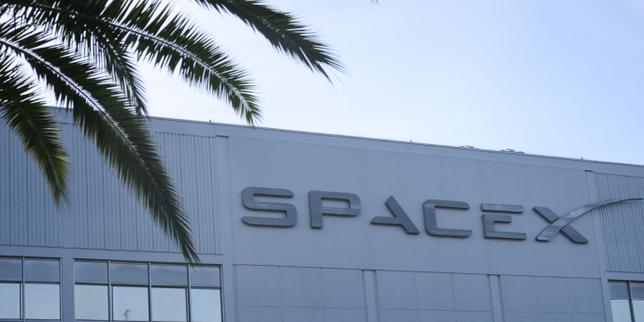 SpaceX double ses revenus : les leçons digitales pour le Maroc