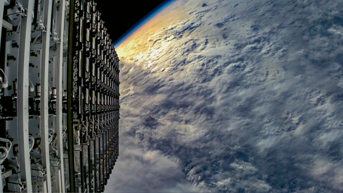 Starlink frôle la collision : SpaceX accuse les autres opérateurs de satellites d’incidents à répétition