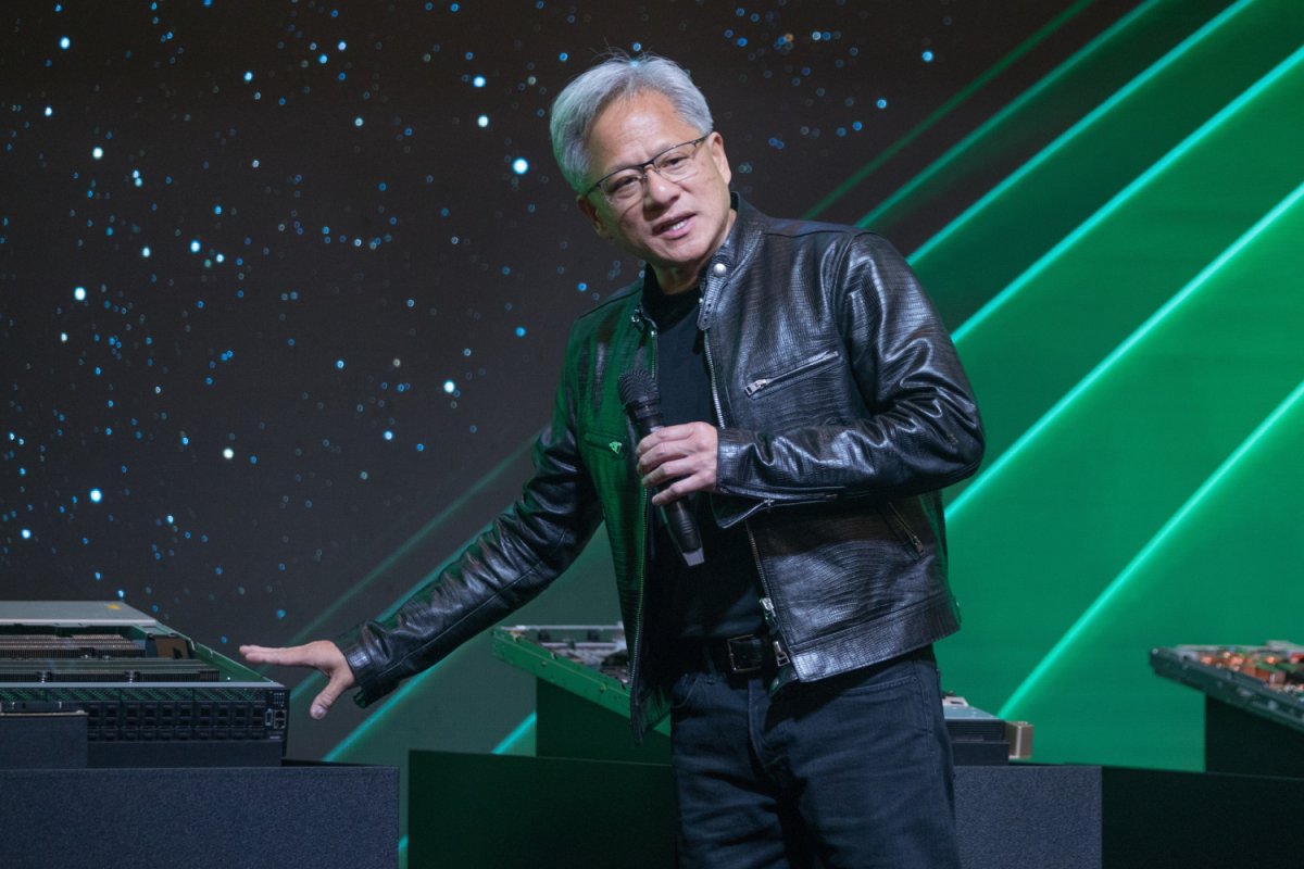 Surprise, surprise ? Jensen Huang promet de surprendre tout le monde avec une nouvelle puce dès le mois prochain