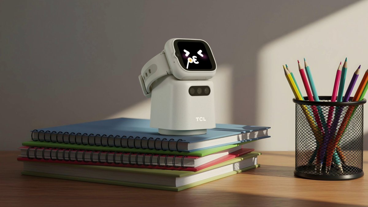 TCL Tbot : ce socle transforme la montre connectée des enfants en petit robot