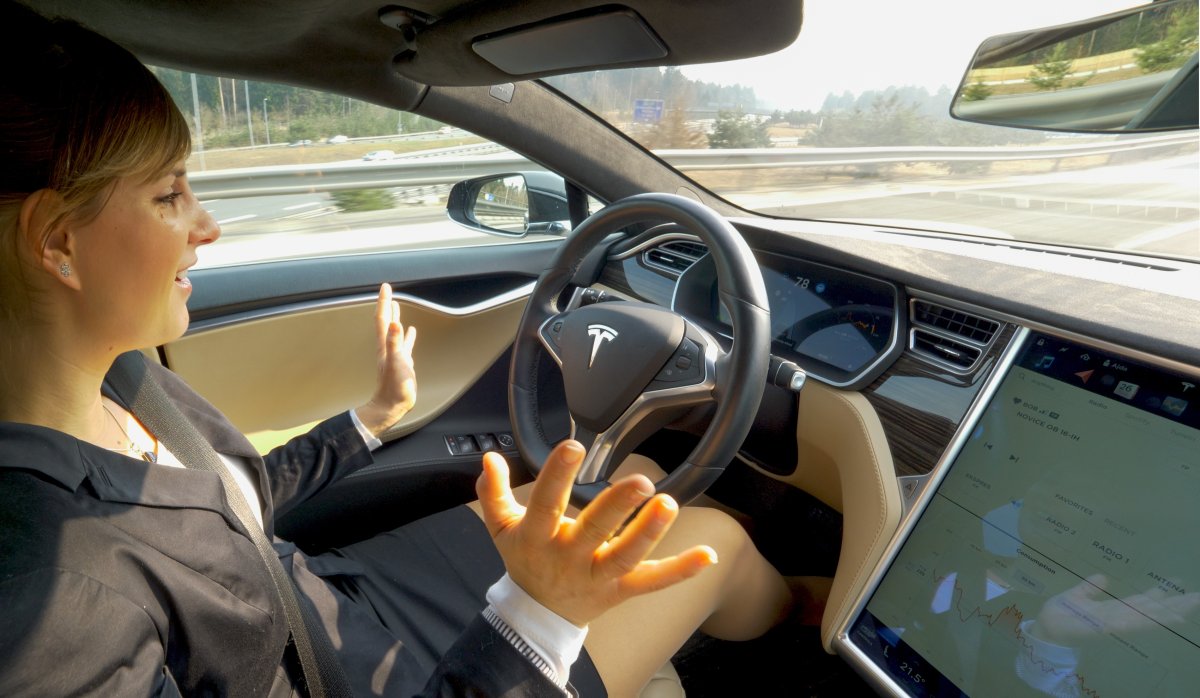 Stratégie Digitale : Anticiper les Changements comme Tesla