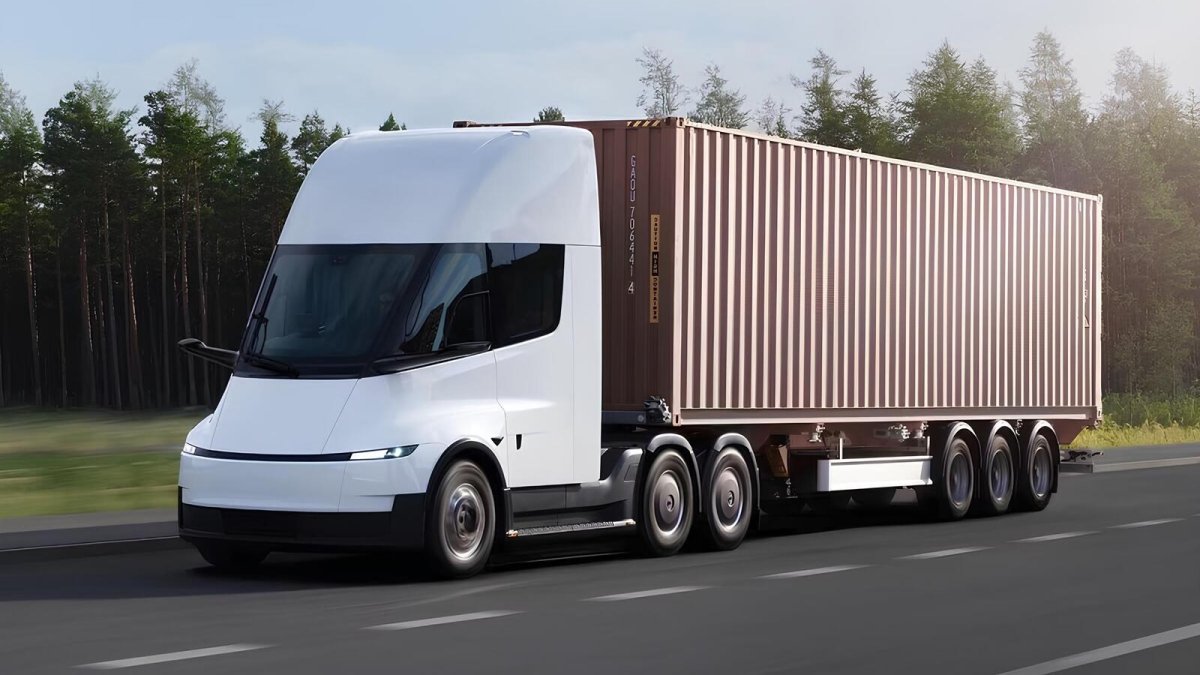 Tesla Semi : les caractéristiques du camion en Europe se dévoilent
