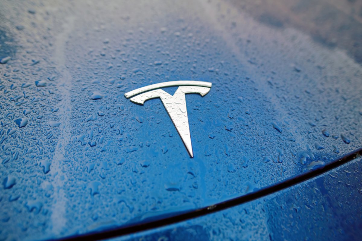 Stratégie Digitale : Innover comme Tesla pour Dominer Votre Marché