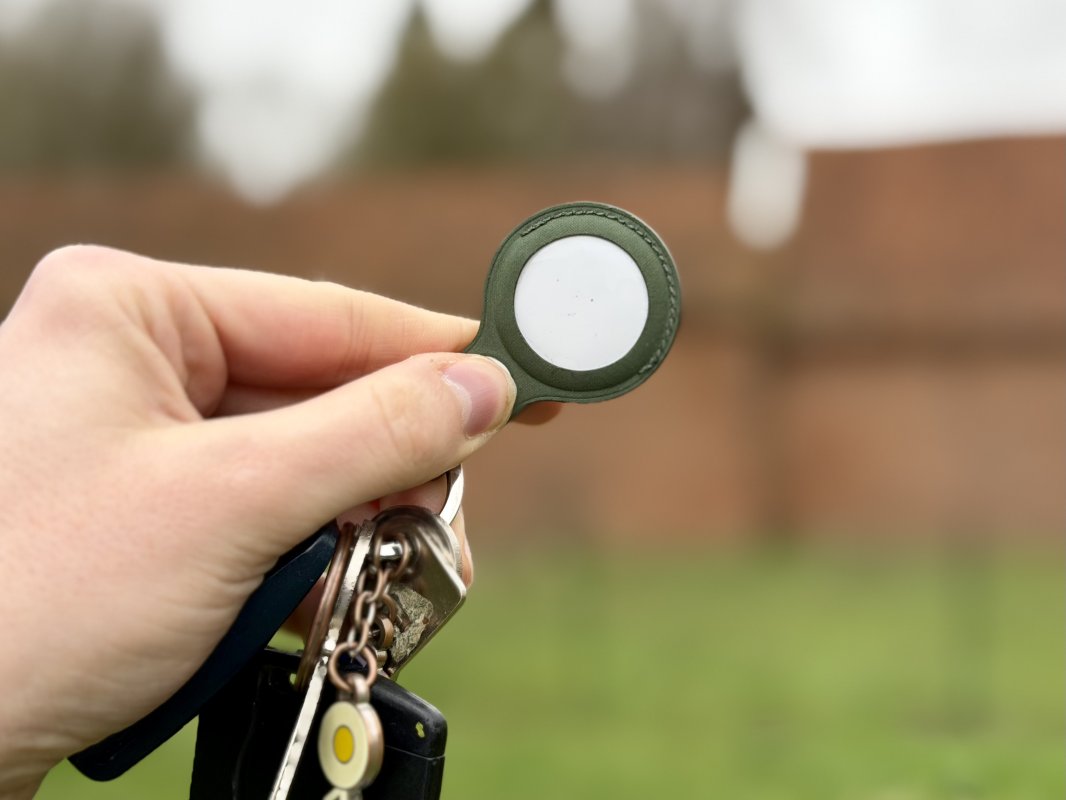 Test Apple AirTag 2 : faut-il remplacer son ancien modèle ?