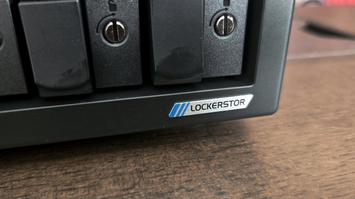 NAS ASUSTOR AS6704T v2 : Solution de Stockage pour Votre Stratégie Digitale
