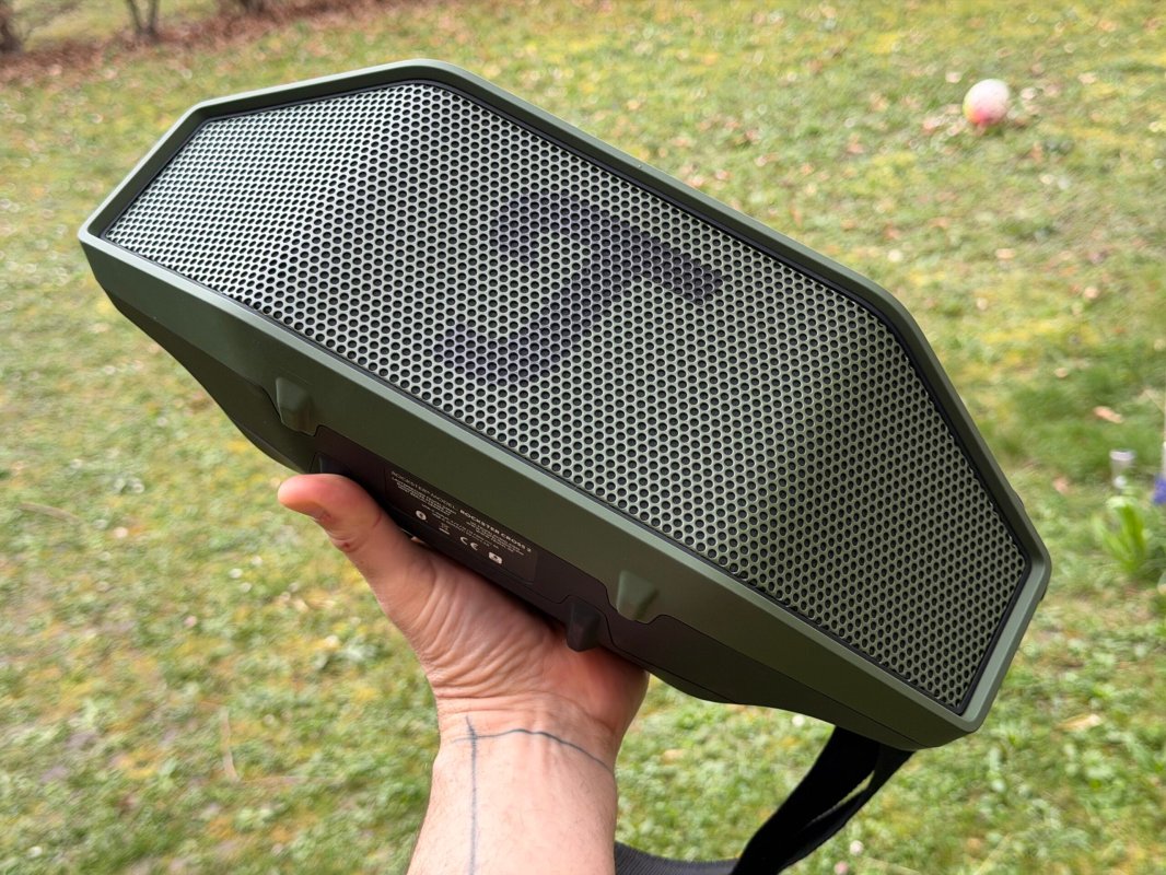 Test de la Teufel ROCKSTER Cross 2 : du son, de l'autonomie et pas de chichi