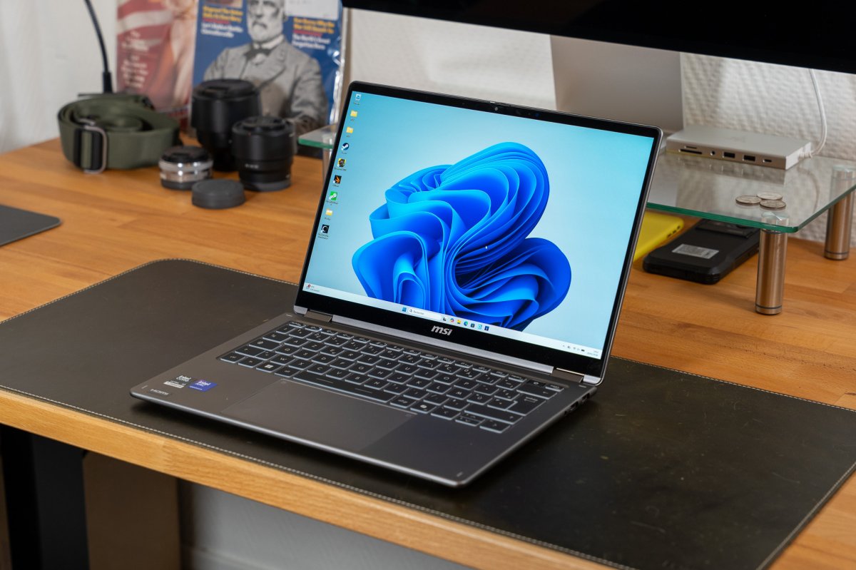 Test MSI Prestige 14 Flip AI+ : la fougue du Core Ultra X7… dans un convertible en manque de maturité