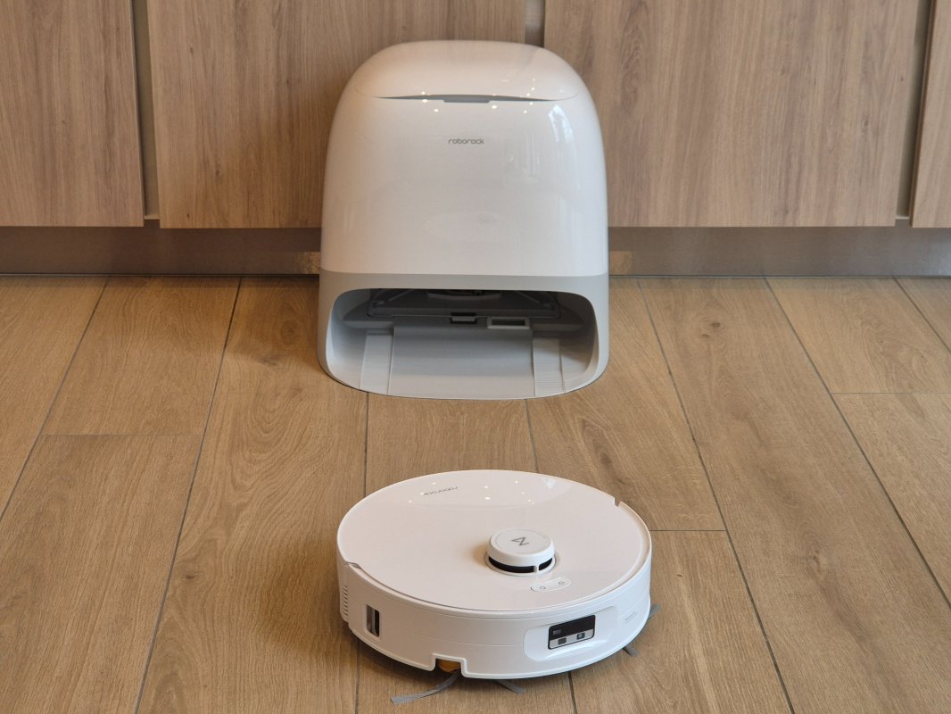 Test Roborock Qrevo Curv 2 Flow : le lavage par rouleau tient-il ses promesses ?