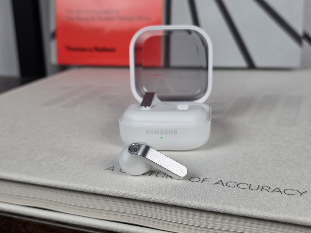 Samsung Galaxy Buds4 Pro : Une Leçon d'Innovation Digitale pour Votre Entreprise