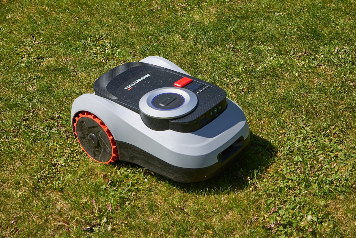 Tondeuse LiDAR Navimow : innovation tech pour votre jardin