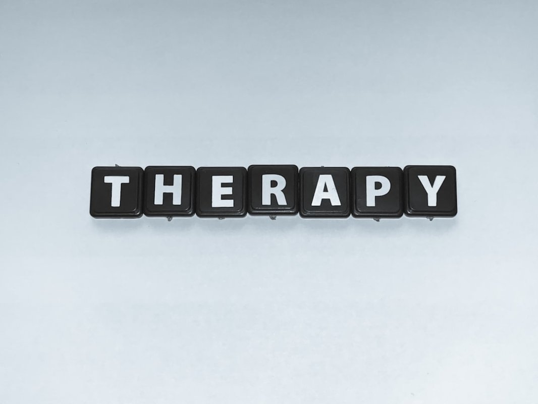 Therapists are secretly using ChatGPT. Clients are triggered.