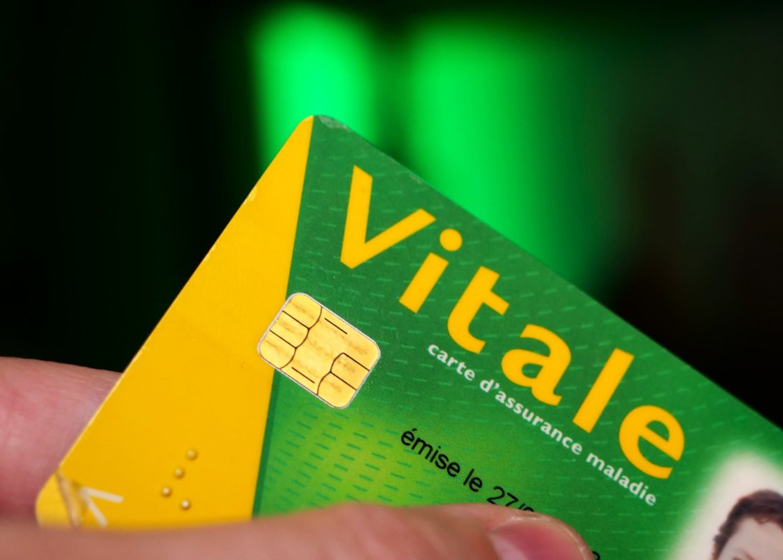 Une nouvelle arnaque à la carte Vitale circule, aux couleurs d'Ameli, et attention, car elle est très bien faite