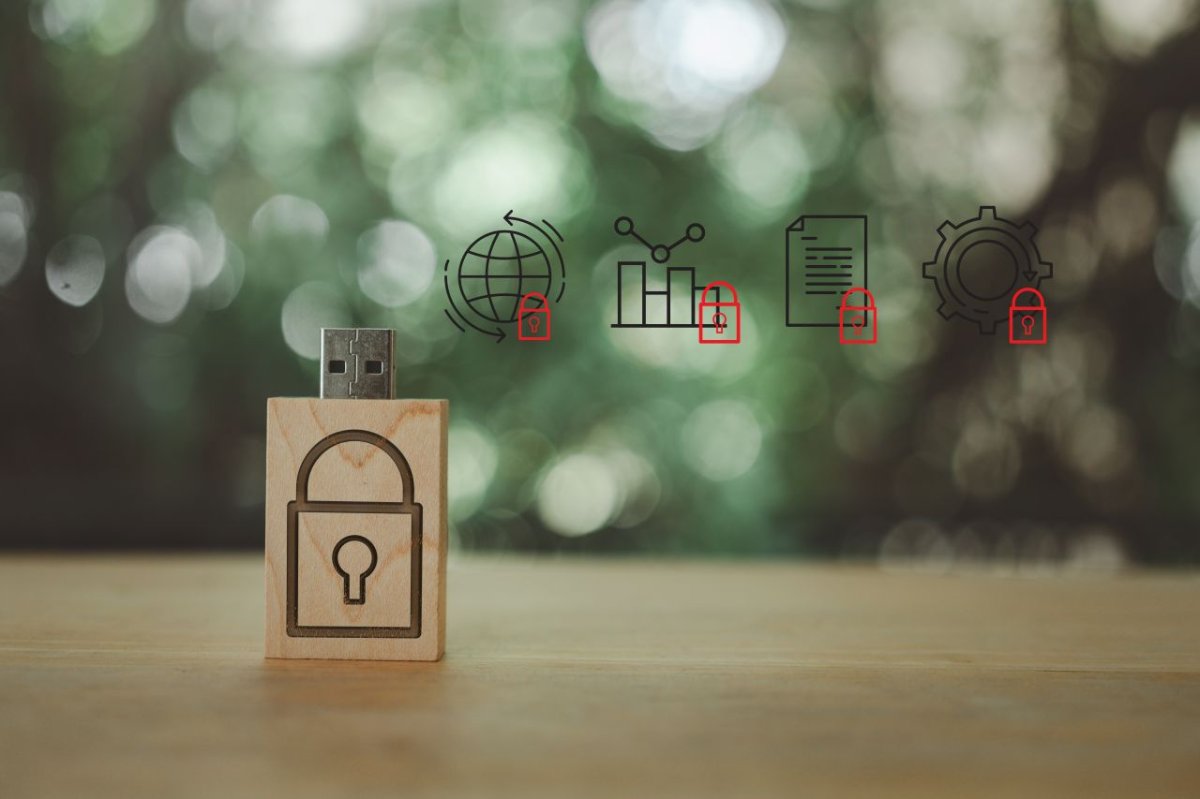 USB et clés piégées : pourquoi interdire les supports amovibles ?