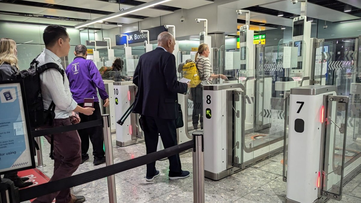Visas numériques : alors qu'ils sont très pratiques, les compagnies aériennes ont du mal à vérifier son authenticité