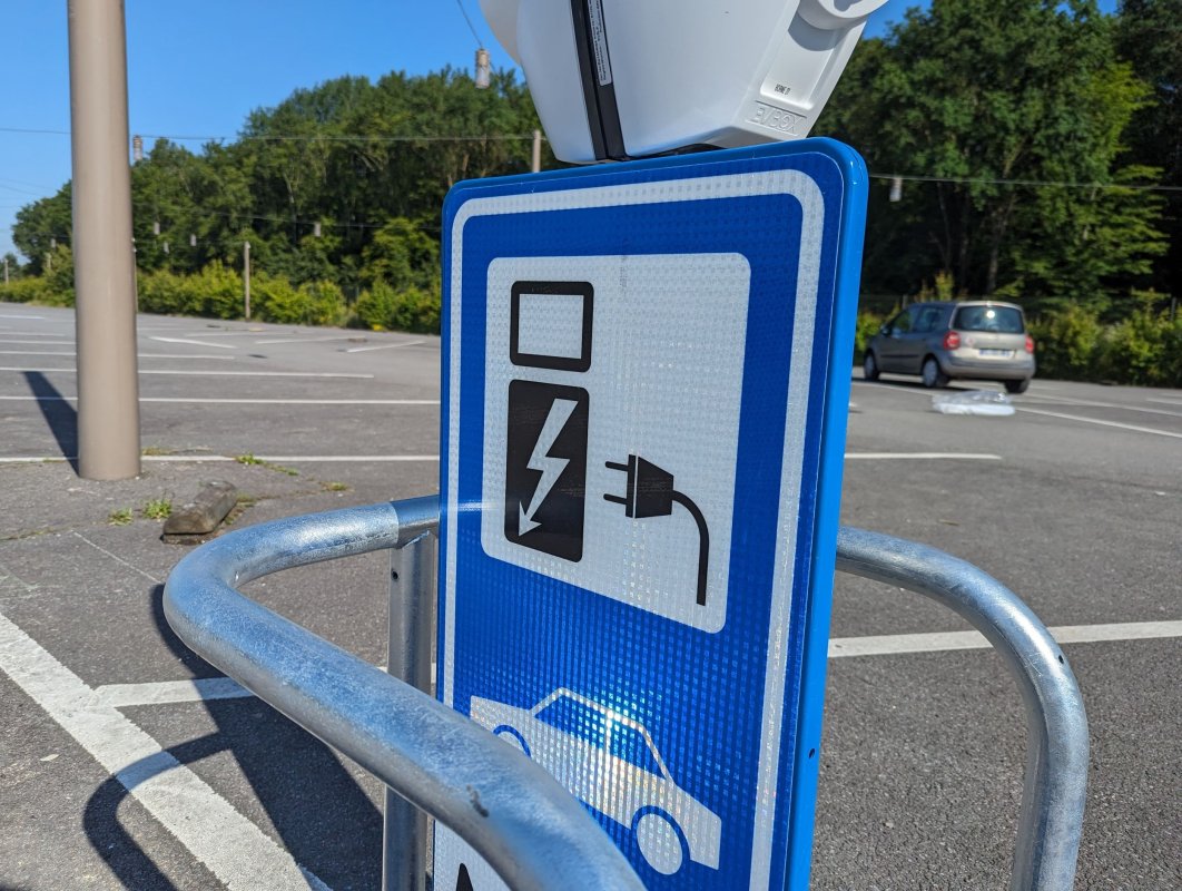 Stratégie Digitale : Tirer Parti des Innovations comme les Réseaux de Recharge