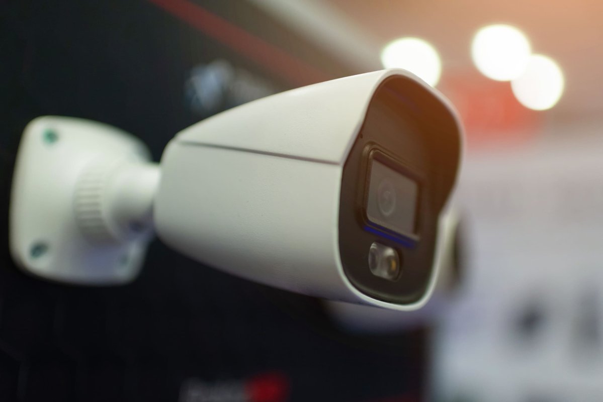 Vol à l'étalage : l'IA bientôt autorisée à surveiller vos moindres gestes dans les rayons