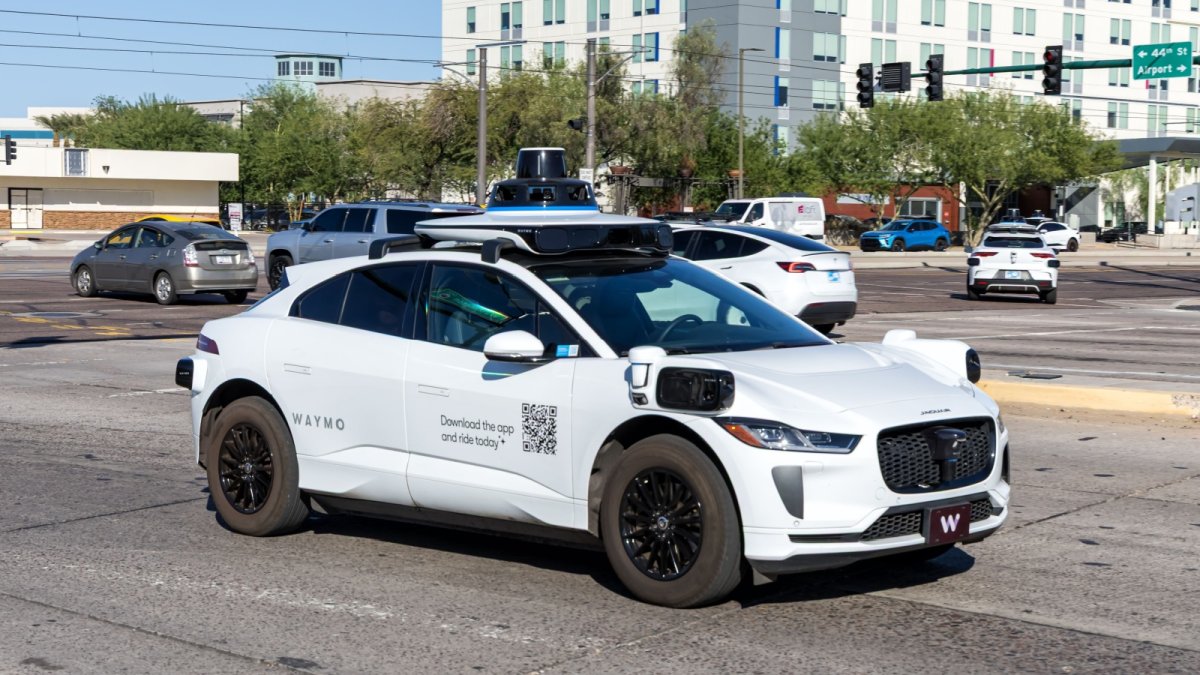 Robots-taxis Waymo en France : quel impact digital pour le Maroc ?