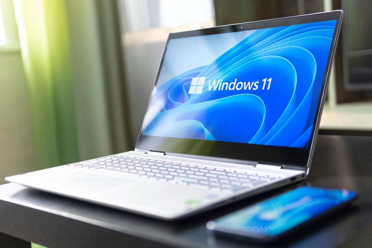 Windows 11 se simplifie : une leçon de stratégie digitale pour les entreprises