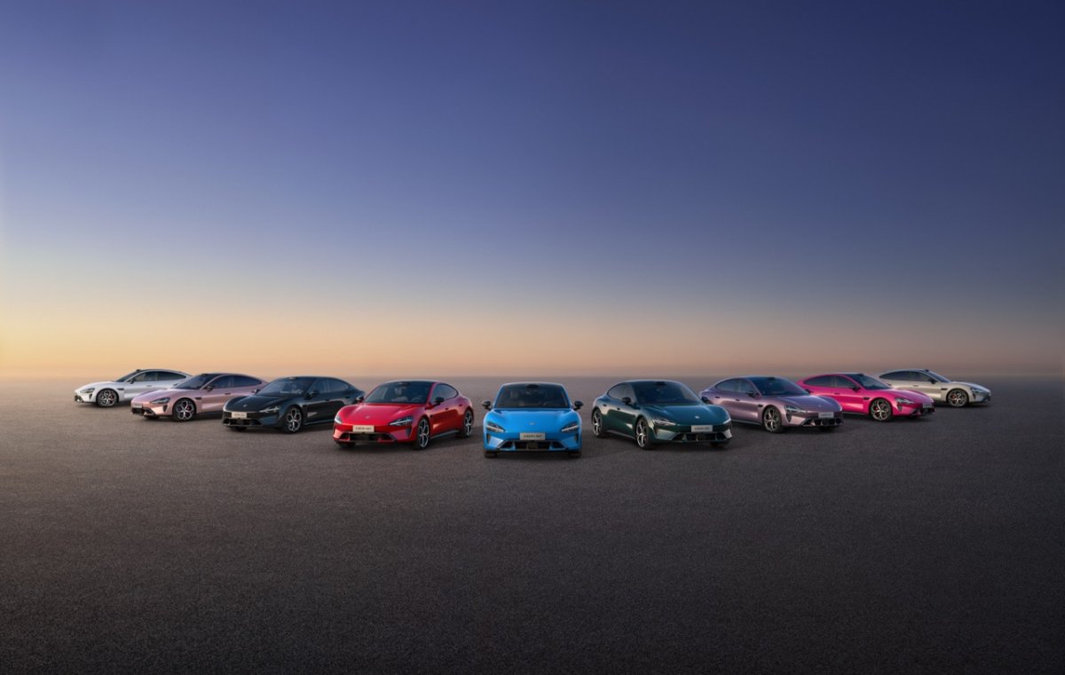 Xiaomi SU7 : Stratégie Digitale derrière un Lancement Électrisant