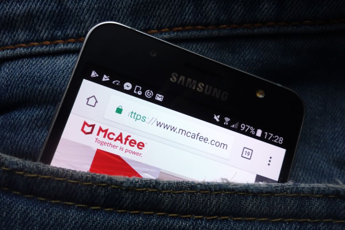 L'antivirus McAfee s'enrichit d'une IA qui se méfie des scams à votre place