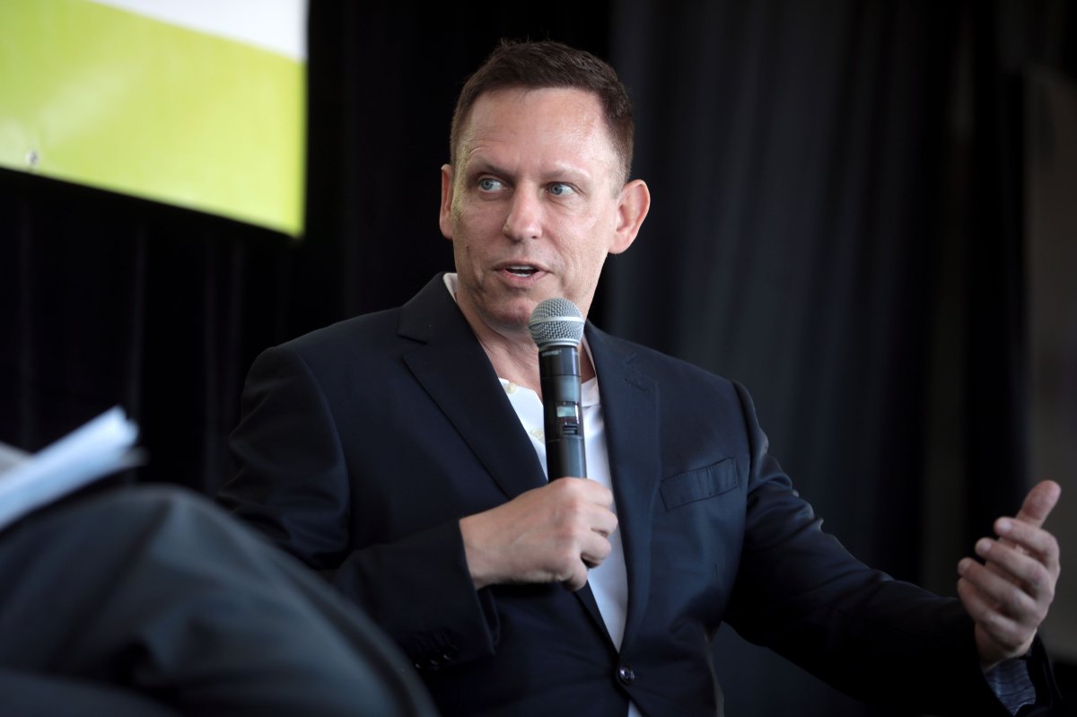 Objection : la start-up de Peter Thiel qui veut remplacer les juges par une intelligence artificielle